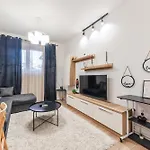 Noir Apartment By Kondo Stays