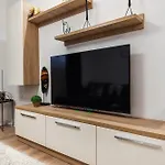Noir Apartment By Kondo Stays
